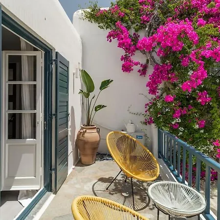 Beautiful, Sunny In Apartment *